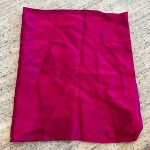 ST. JOHN 100% SILK SCARF